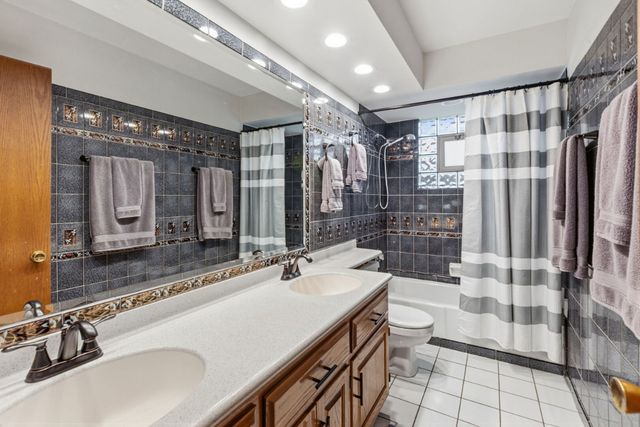 5220 W 121st Street, Alsip, IL 60803