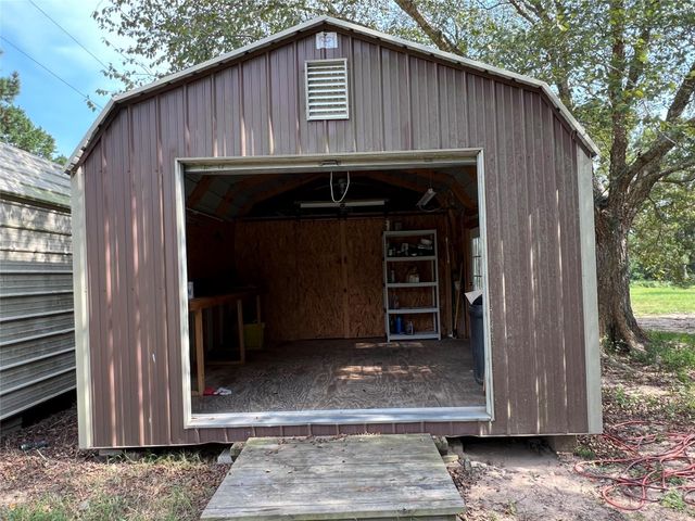 983 Private Road 1320, Centerville, TX 75833