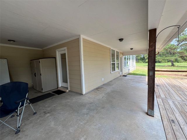 983 Private Road 1320, Centerville, TX 75833