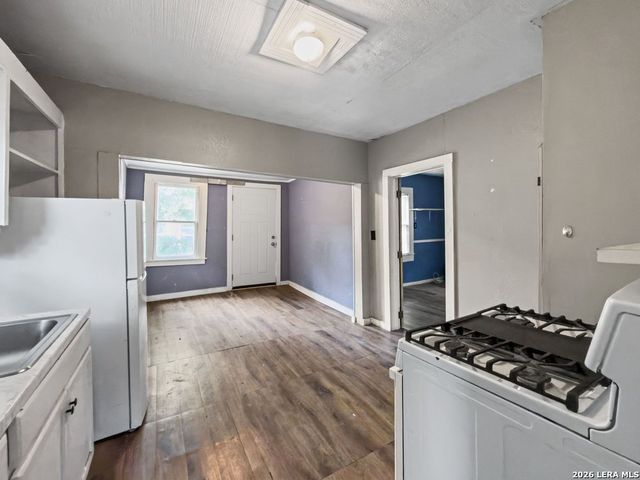 2407 San Fernando, San Antonio, TX 78207