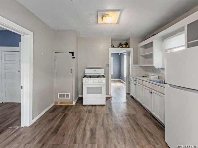 2407 San Fernando, San Antonio, TX 78207
