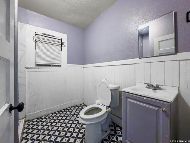 2407 San Fernando, San Antonio, TX 78207