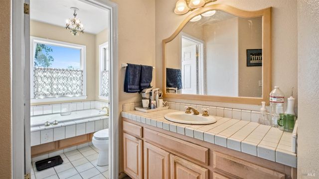 1477 Lawndale Rd, Kenwood, CA 95452