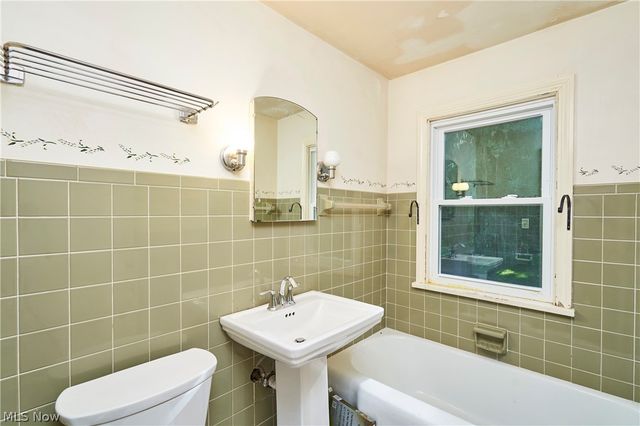 262 Lownsdale Avenue, Akron, OH 44313