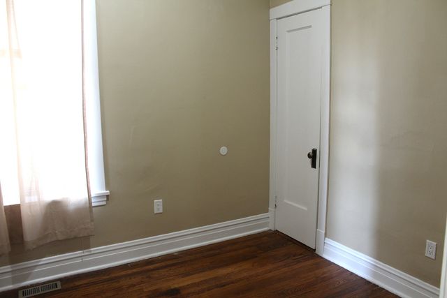 4213 W KAMERLING Avenue 1, Chicago, IL 60651