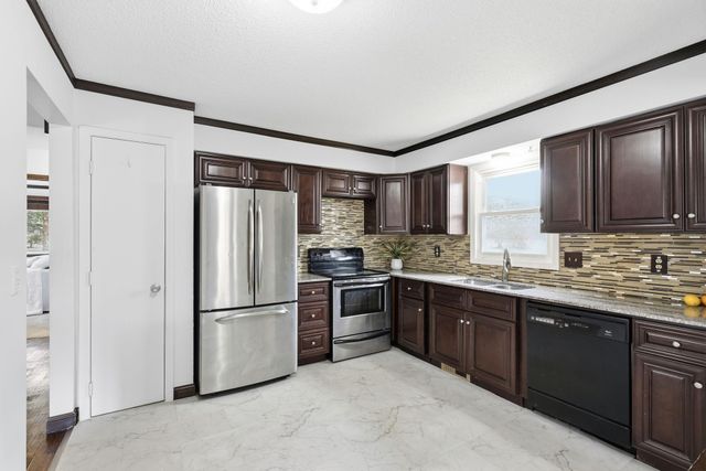 16062 Jenkins Street NE, Andover, MN 55304