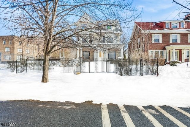 16 Ingraham Pl, Newark City, NJ 07108