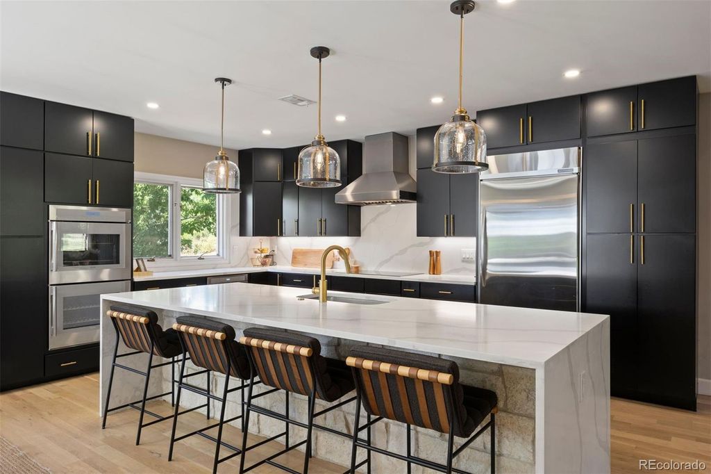 Image 31 of property listing at 5700 S Ivy Street, Greenwood Village, CO 80111