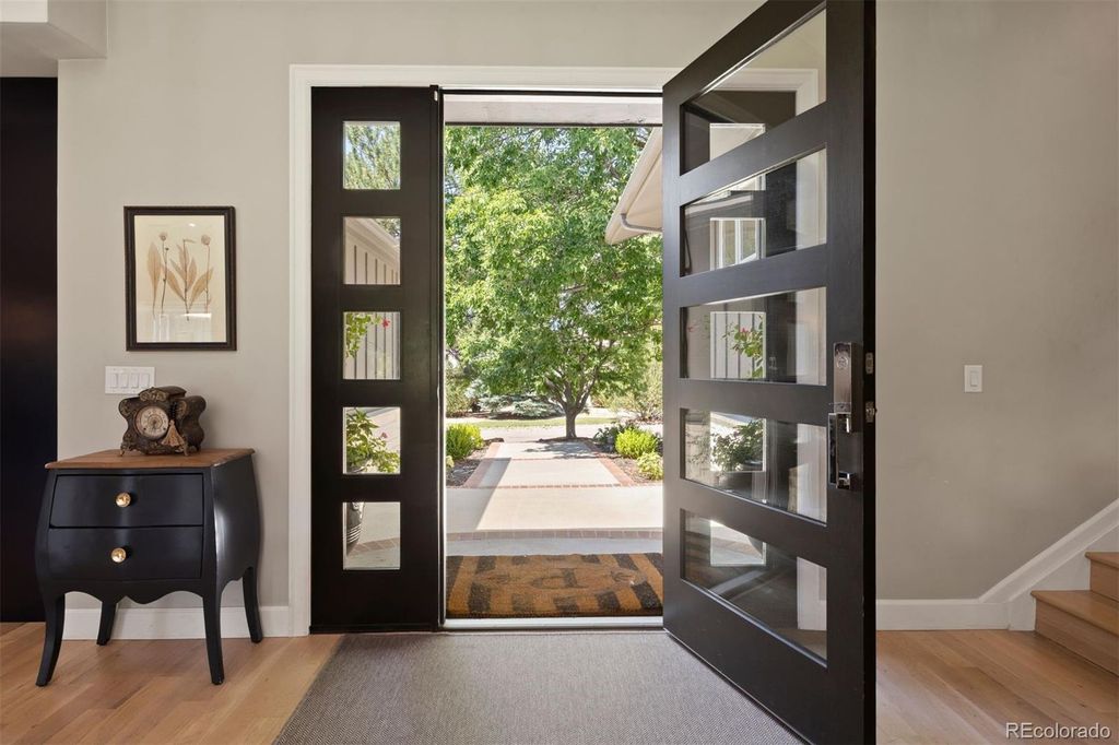 Image 5 of property listing at 5700 S Ivy Street, Greenwood Village, CO 80111