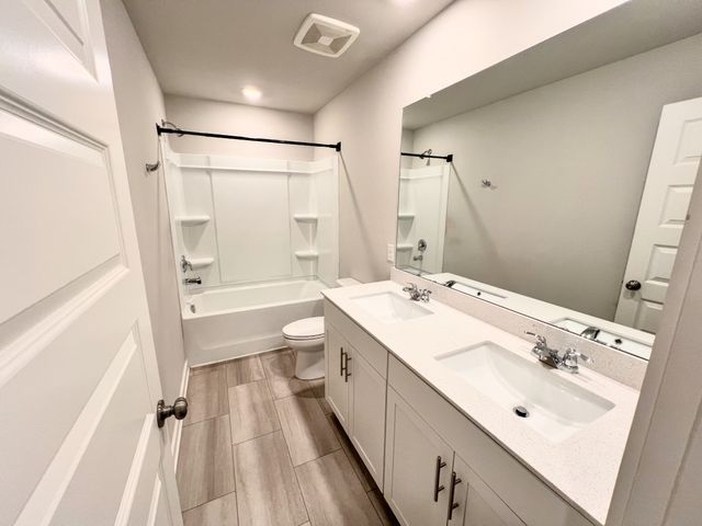 5035 Percival Dr, Gallatin, TN 37066