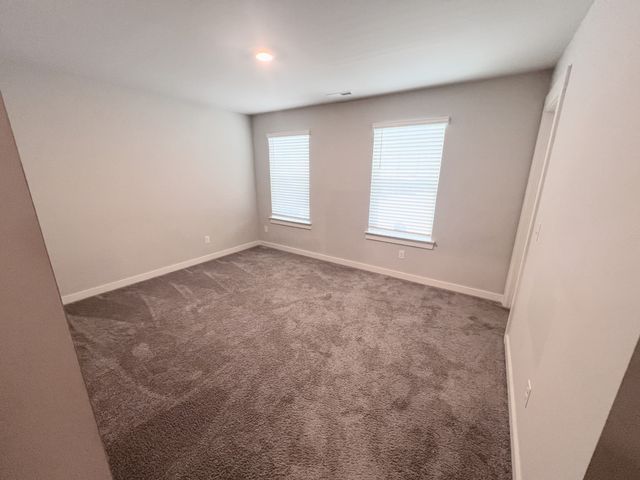 5035 Percival Dr, Gallatin, TN 37066