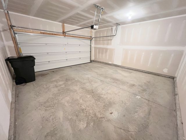 5035 Percival Dr, Gallatin, TN 37066