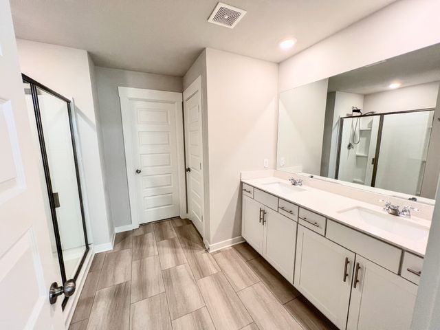 5035 Percival Dr, Gallatin, TN 37066