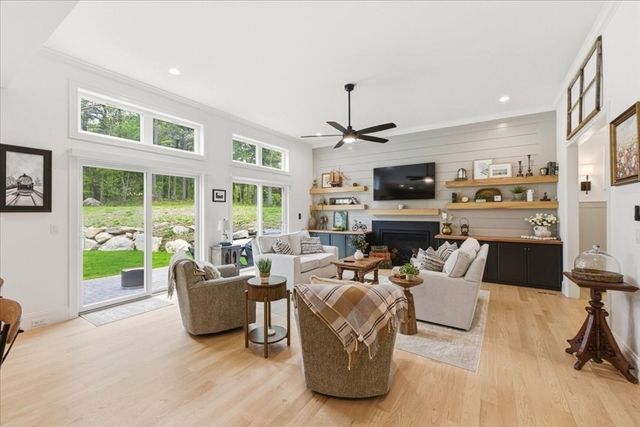 194 Ridge St, Millis, MA 02054