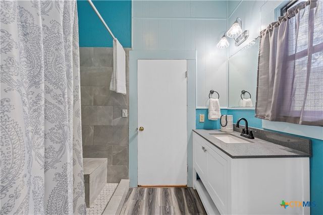 308 S Reagan Street, West, TX 76691
