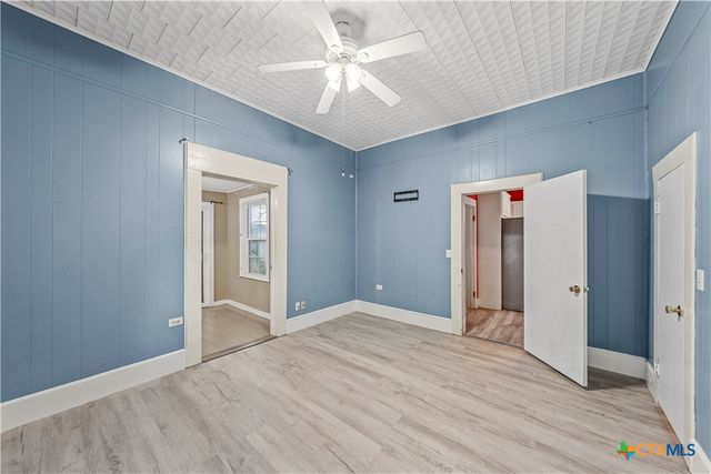 308 S Reagan Street, West, TX 76691