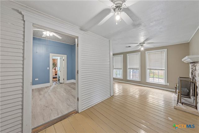 308 S Reagan Street, West, TX 76691