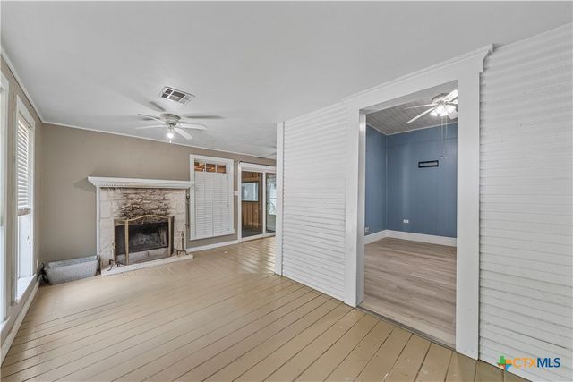 308 S Reagan Street, West, TX 76691
