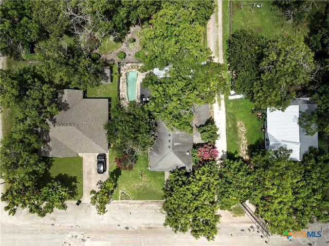 308 S Reagan Street, West, TX 76691