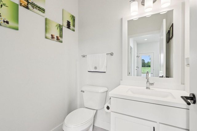 4238 E Lake Vista BOULEVARD, Oak Creek, WI 53154