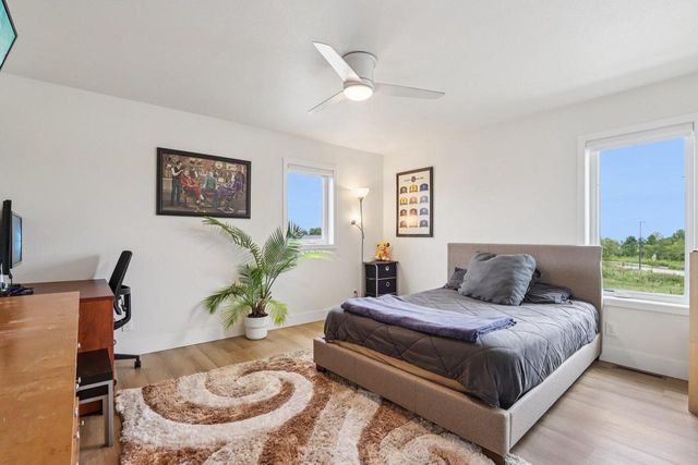 4238 E Lake Vista BOULEVARD, Oak Creek, WI 53154