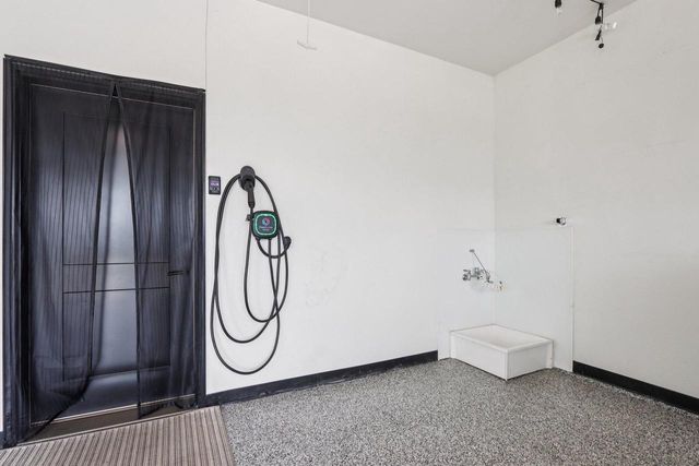 4238 E Lake Vista BOULEVARD, Oak Creek, WI 53154