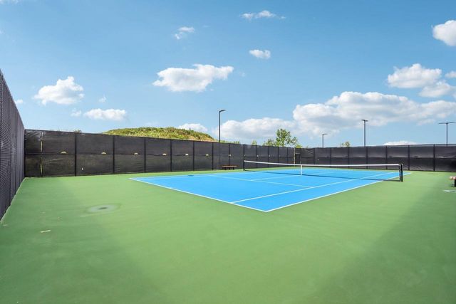 4238 E Lake Vista BOULEVARD, Oak Creek, WI 53154