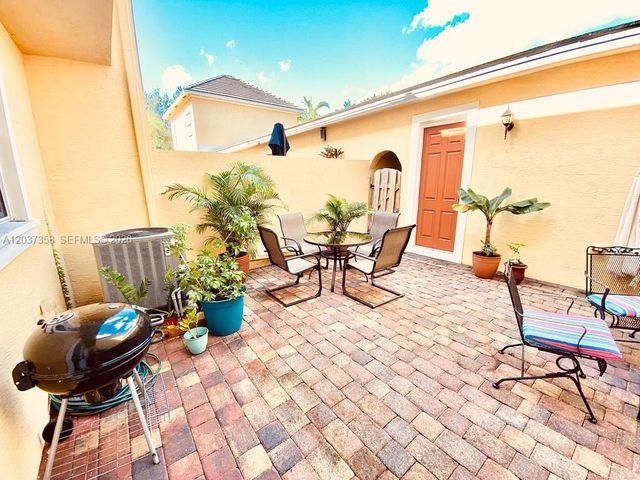 753 Dakota Drive, Jupiter, FL 33458