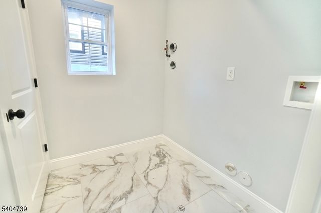 236 Keer Ave, Newark City, NJ 07112