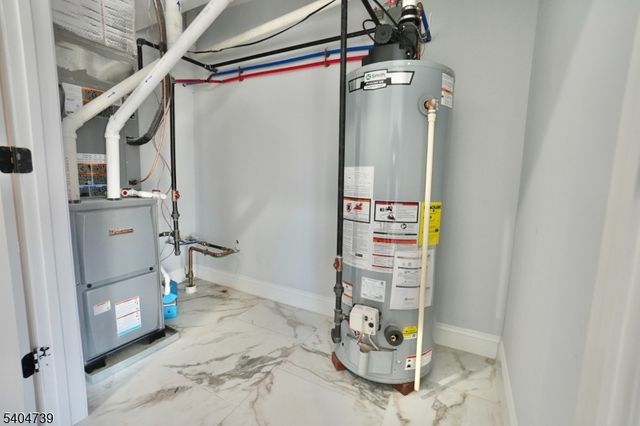 236 Keer Ave, Newark City, NJ 07112