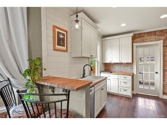2952 N Vine St, Denver, CO 80205