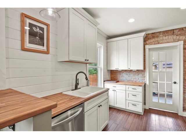 2952 N Vine St, Denver, CO 80205