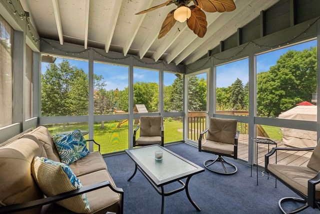 4215 Juneau Lane N, Plymouth, MN 55446