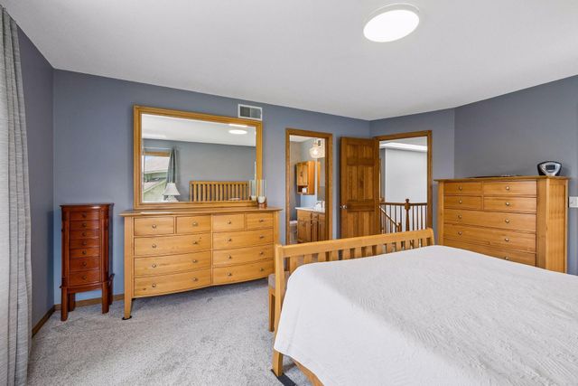 4215 Juneau Lane N, Plymouth, MN 55446