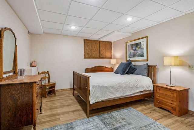 4215 Juneau Lane N, Plymouth, MN 55446