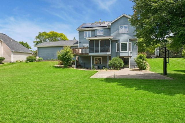 4215 Juneau Lane N, Plymouth, MN 55446