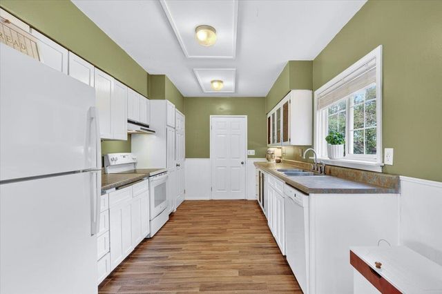 7009 N Orchard Prairie Rd, Spokane, WA 99217