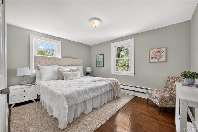 59 Broadfield Road, Hempstead, NY 11550