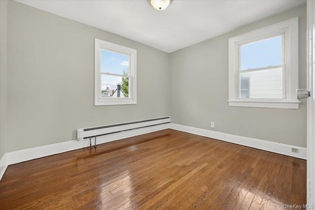 59 Broadfield Road, Hempstead, NY 11550