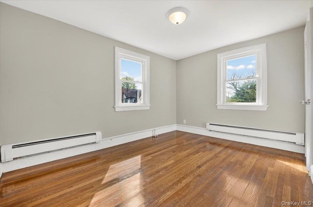 59 Broadfield Road, Hempstead, NY 11550
