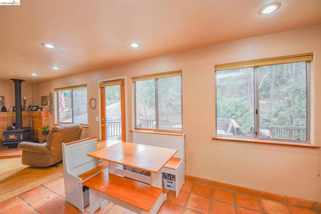 24132 Awahanee Rd, Sonora, CA 95370