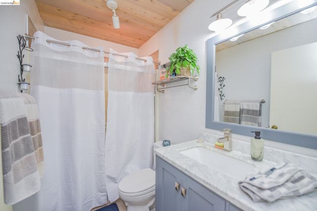 24132 Awahanee Rd, Sonora, CA 95370