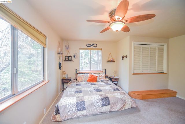 24132 Awahanee Rd, Sonora, CA 95370