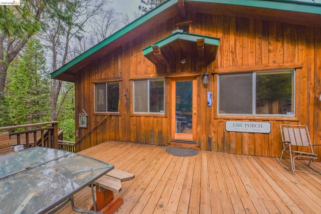 24132 Awahanee Rd, Sonora, CA 95370