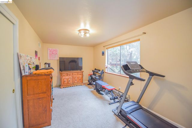 24132 Awahanee Rd, Sonora, CA 95370