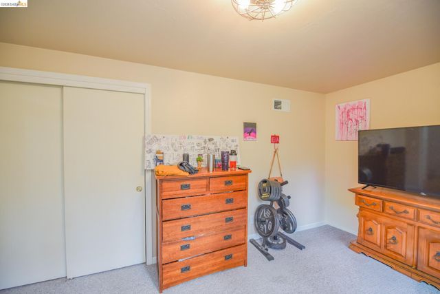 24132 Awahanee Rd, Sonora, CA 95370