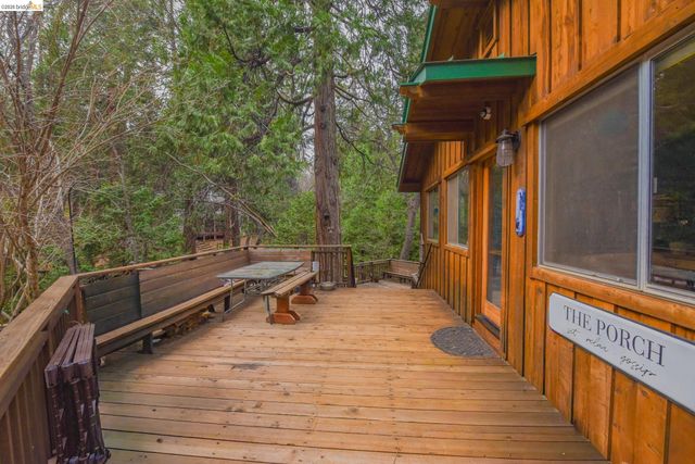 24132 Awahanee Rd, Sonora, CA 95370