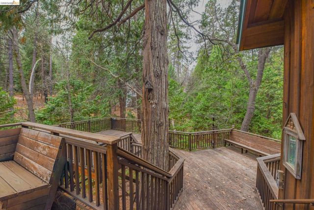 24132 Awahanee Rd, Sonora, CA 95370