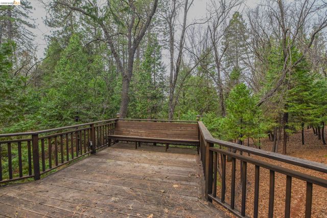 24132 Awahanee Rd, Sonora, CA 95370