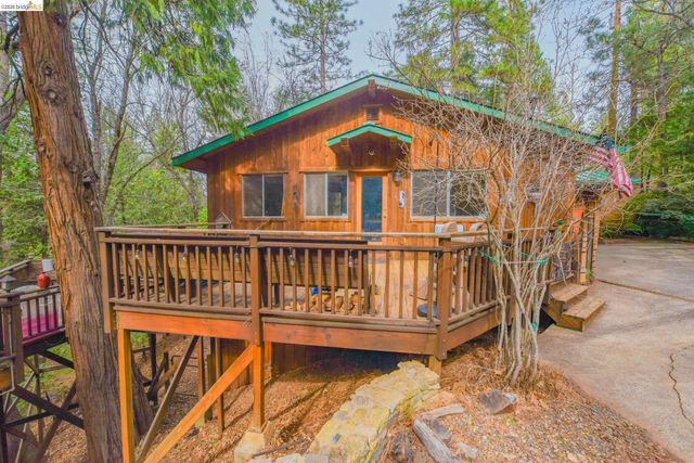 24132 Awahanee Rd, Sonora, CA 95370